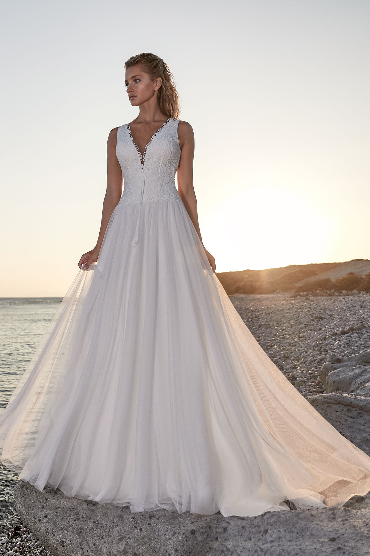  Produto: Tourlaville, Categoria: Vestidos de Noiva, Ano: 2020, Marca Hervé Paris
