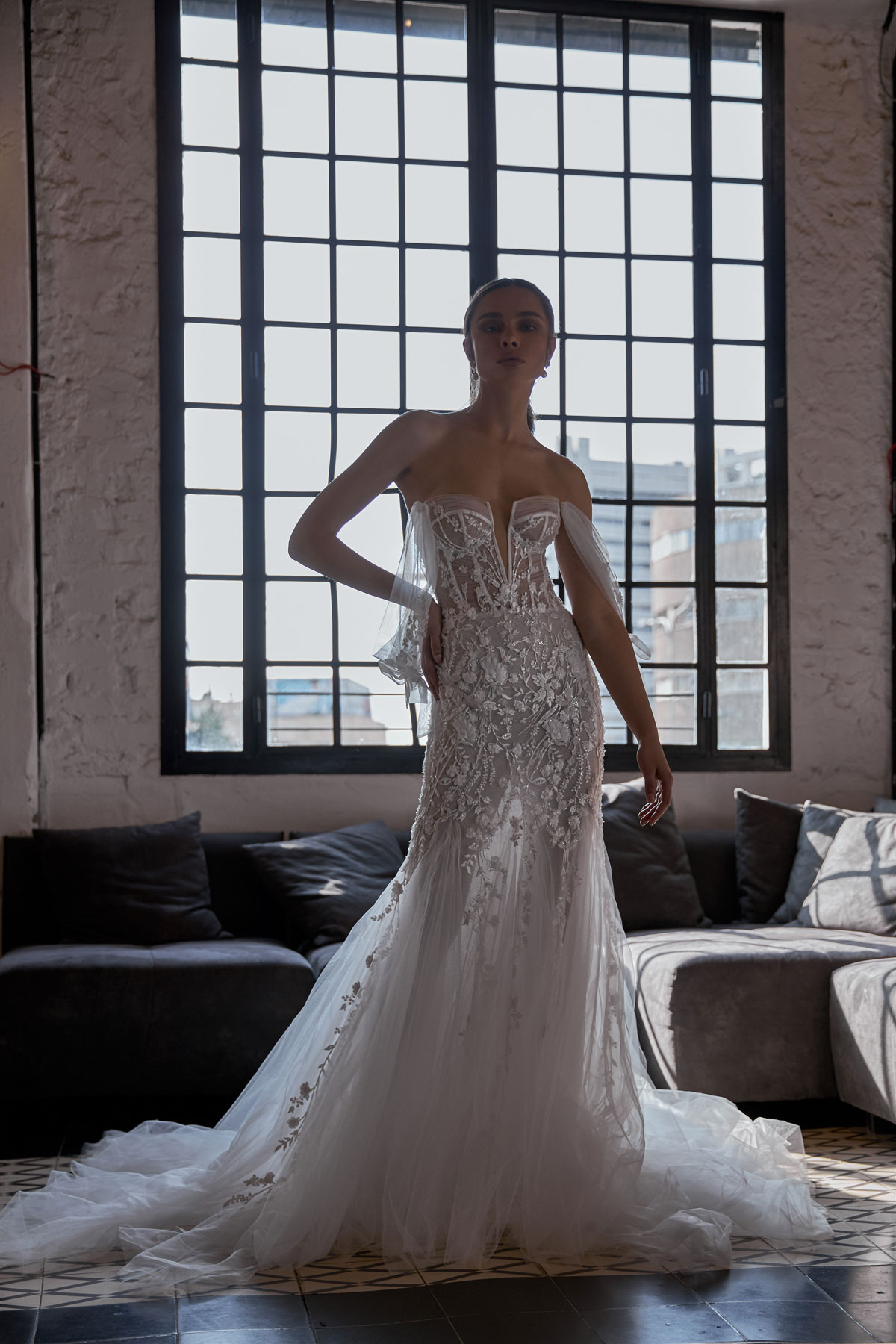  Produto: 2002, Categoria: Vestidos de Noiva, Ano: 2020, Marca Julie Vino Group