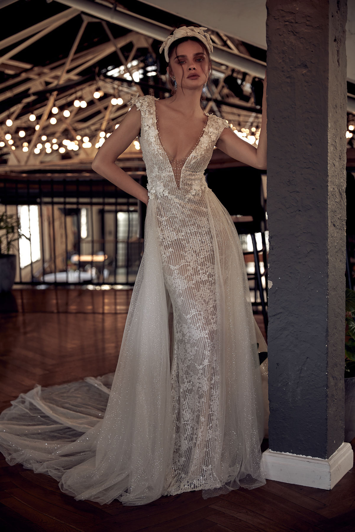  Produto: 2003, Categoria: Vestidos de Noiva, Ano: 2020, Marca Julie Vino Group