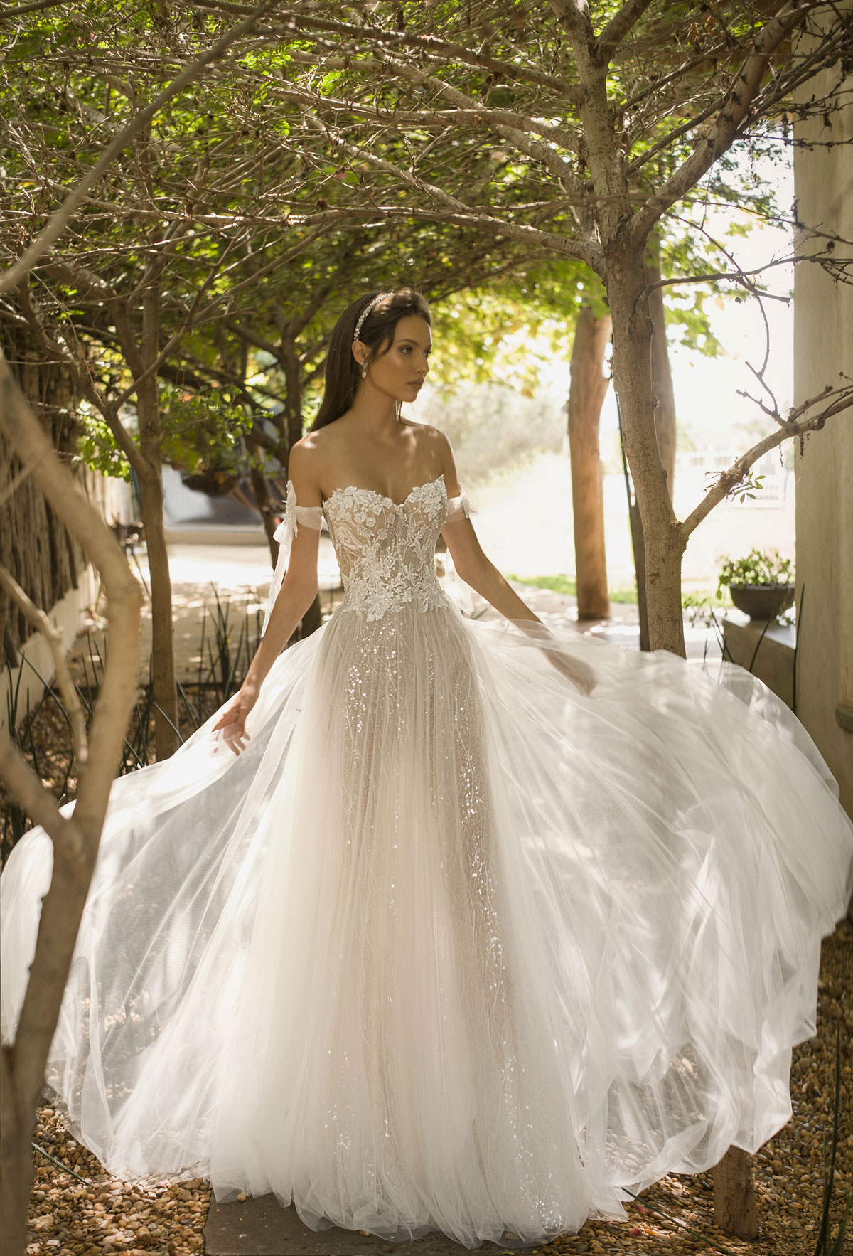  Produto: DH 2004, Categoria: Vestidos de Noiva, Ano: 2020, Marca Julie Vino Group
