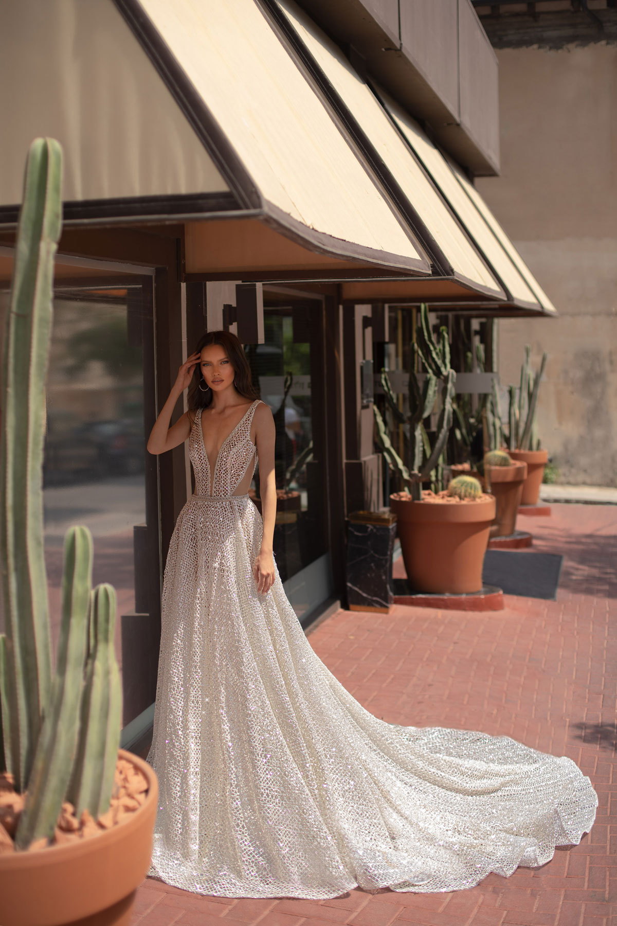  Produto: EA 2012, Categoria: Vestidos de Noiva, Ano: 2020, Marca Julie Vino Group