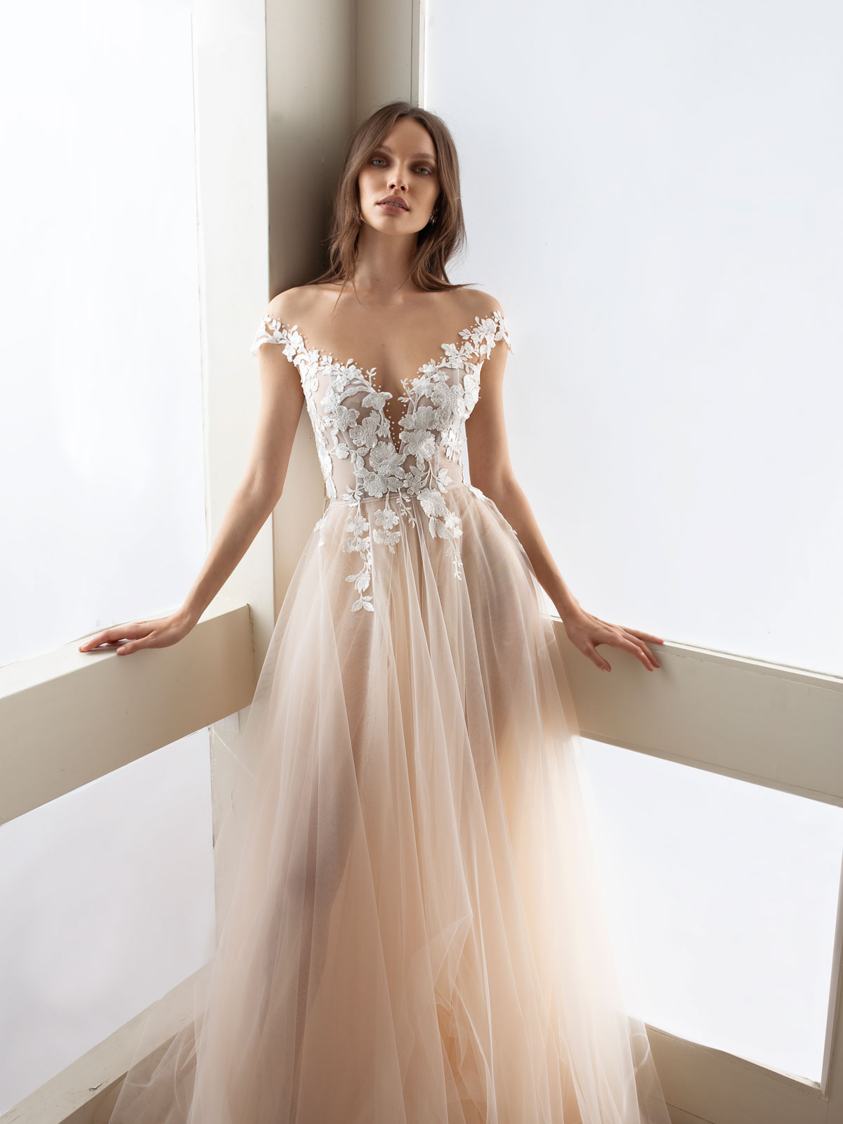  Produto: EV 2010, Categoria: Vestidos de Noiva, Ano: 2020, Marca Julie Vino Group