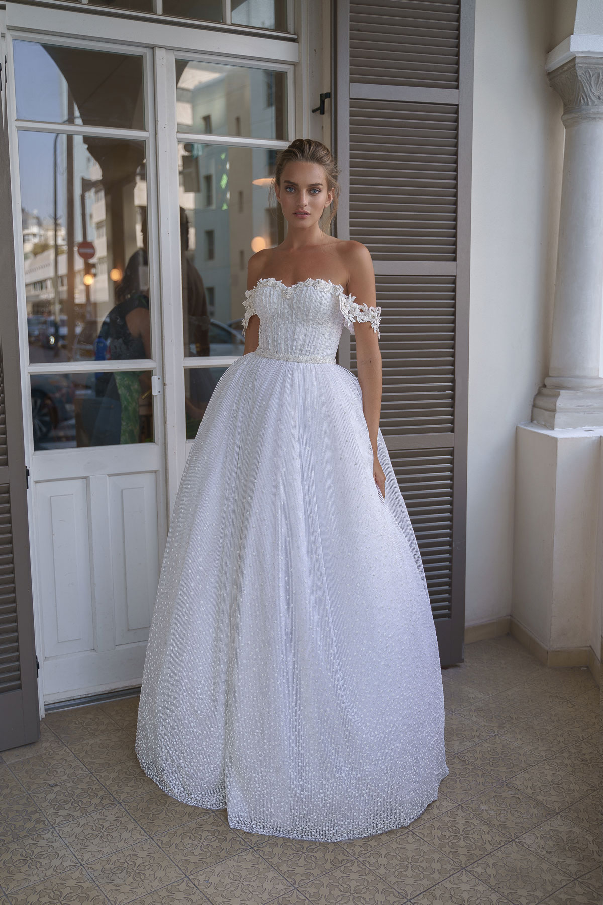 Produto: GR 2003, Categoria: Vestidos de Noiva, Ano: 2020, Marca Julie Vino Group