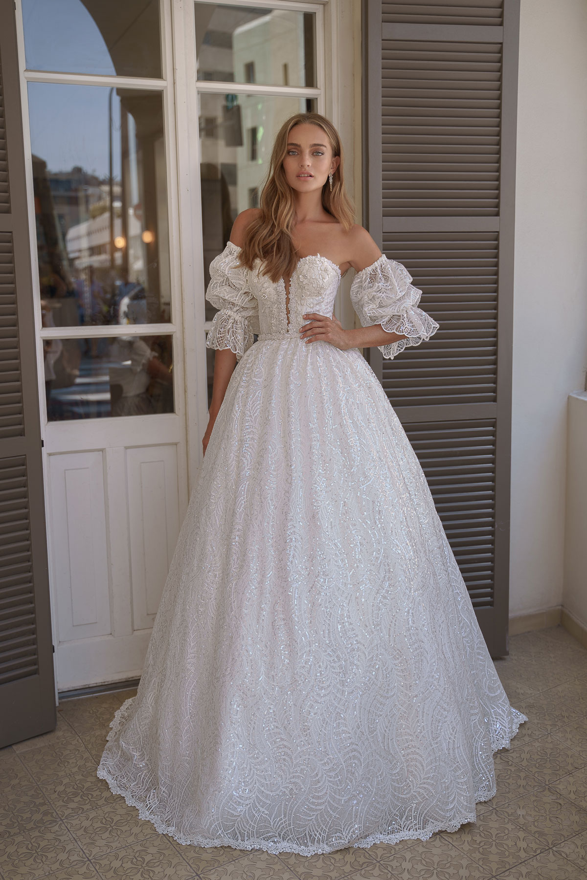  Produto: GR 2011, Categoria: Vestidos de Noiva, Ano: 2020, Marca Julie Vino Group