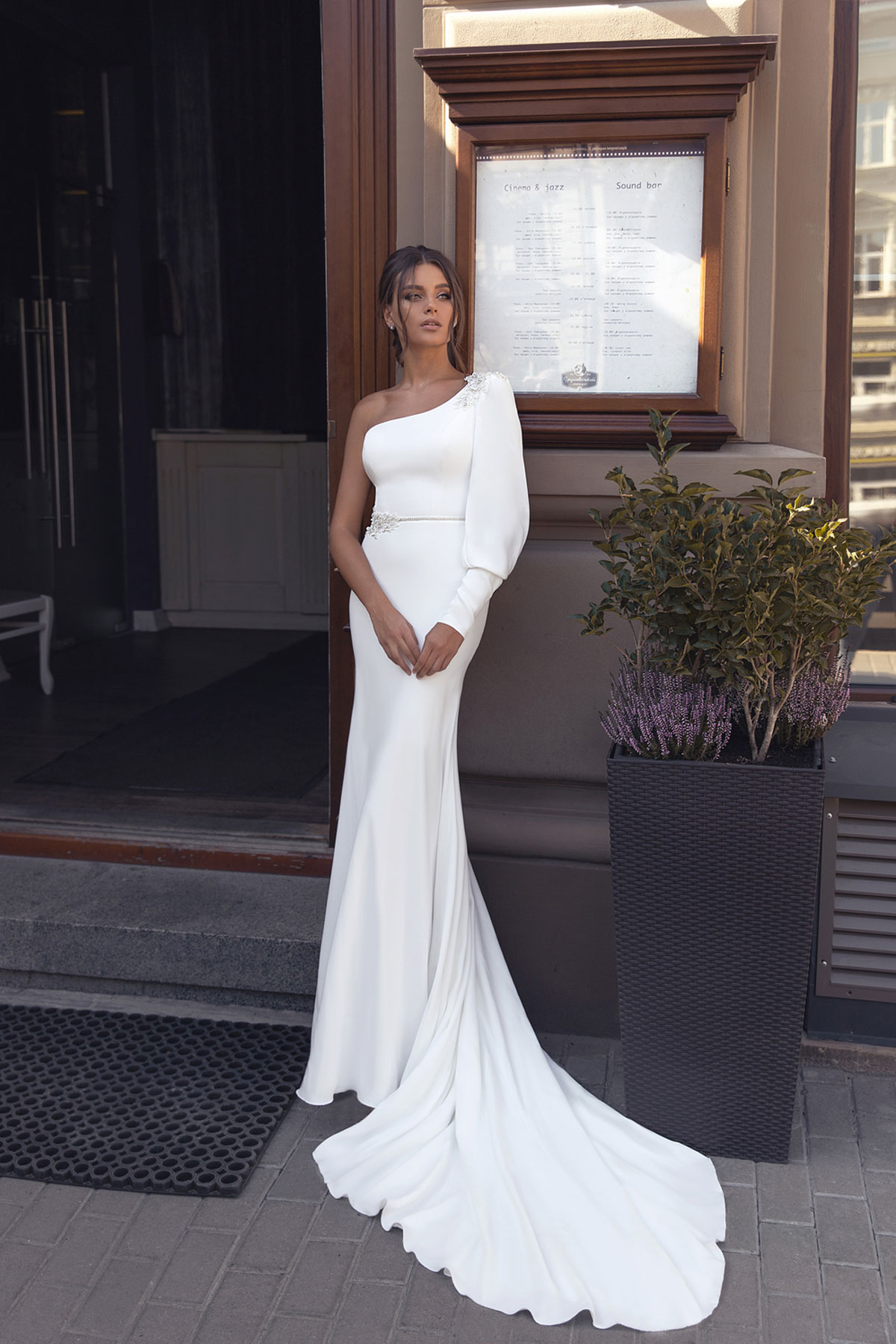  Produto: VG 2010, Categoria: Vestidos de Noiva, Ano: 2020, Marca Julie Vino Group