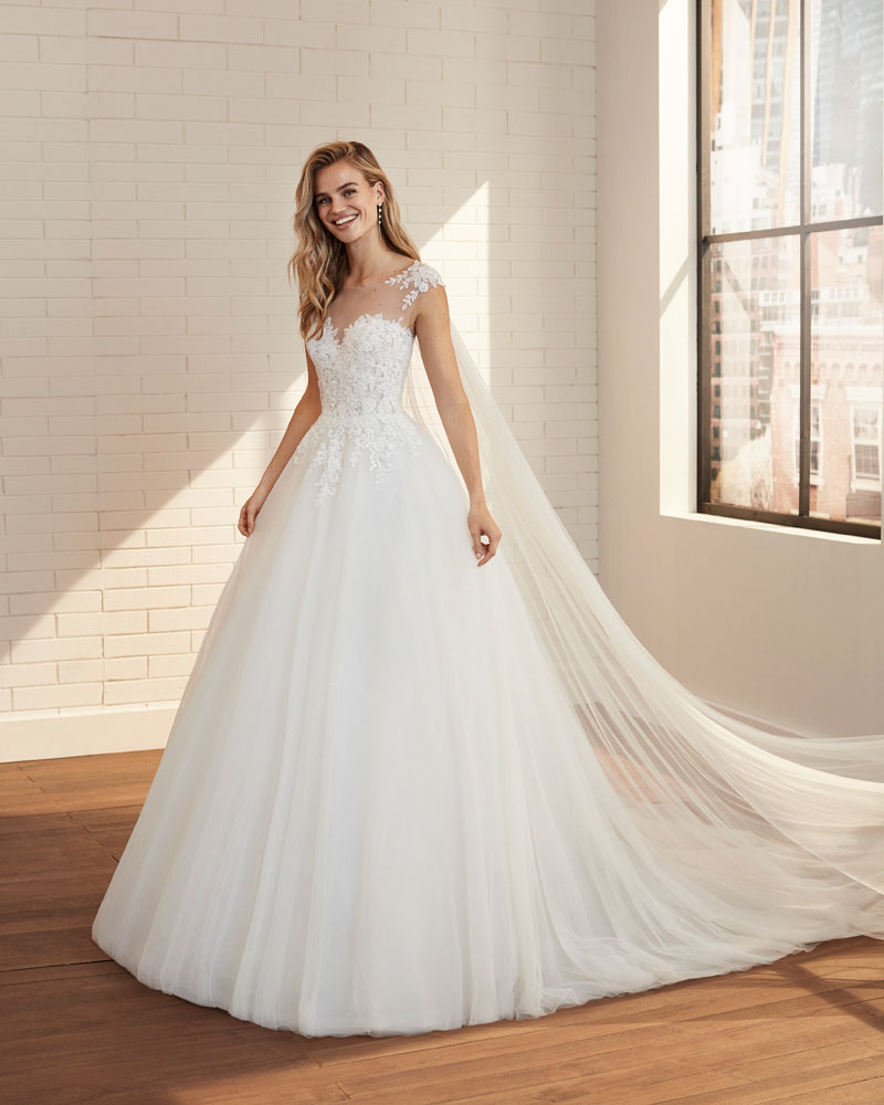  Produto: Lisete, Categoria: Vestidos de Noiva, Ano: 2020, Marca Luna Novias