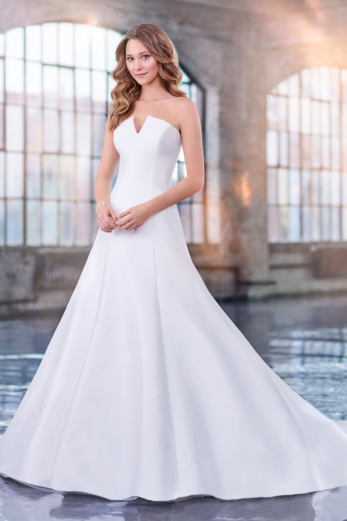  Produto: 219203, Categoria: Vestidos de Noiva, Ano: 2019, Marca Martin Thornburg