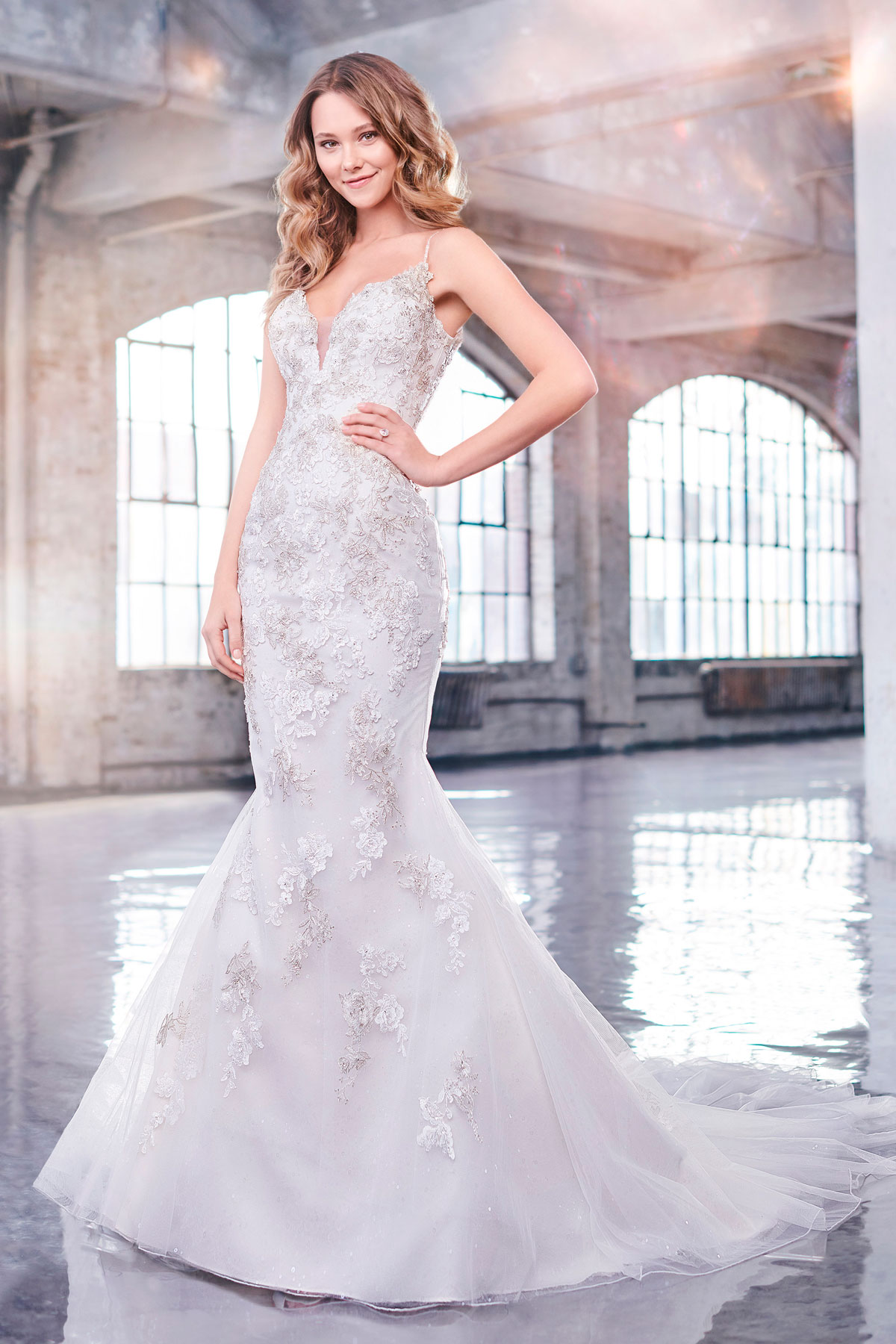  Produto: 219204, Categoria: Vestidos de Noiva, Ano: 2019, Marca Martin Thornburg