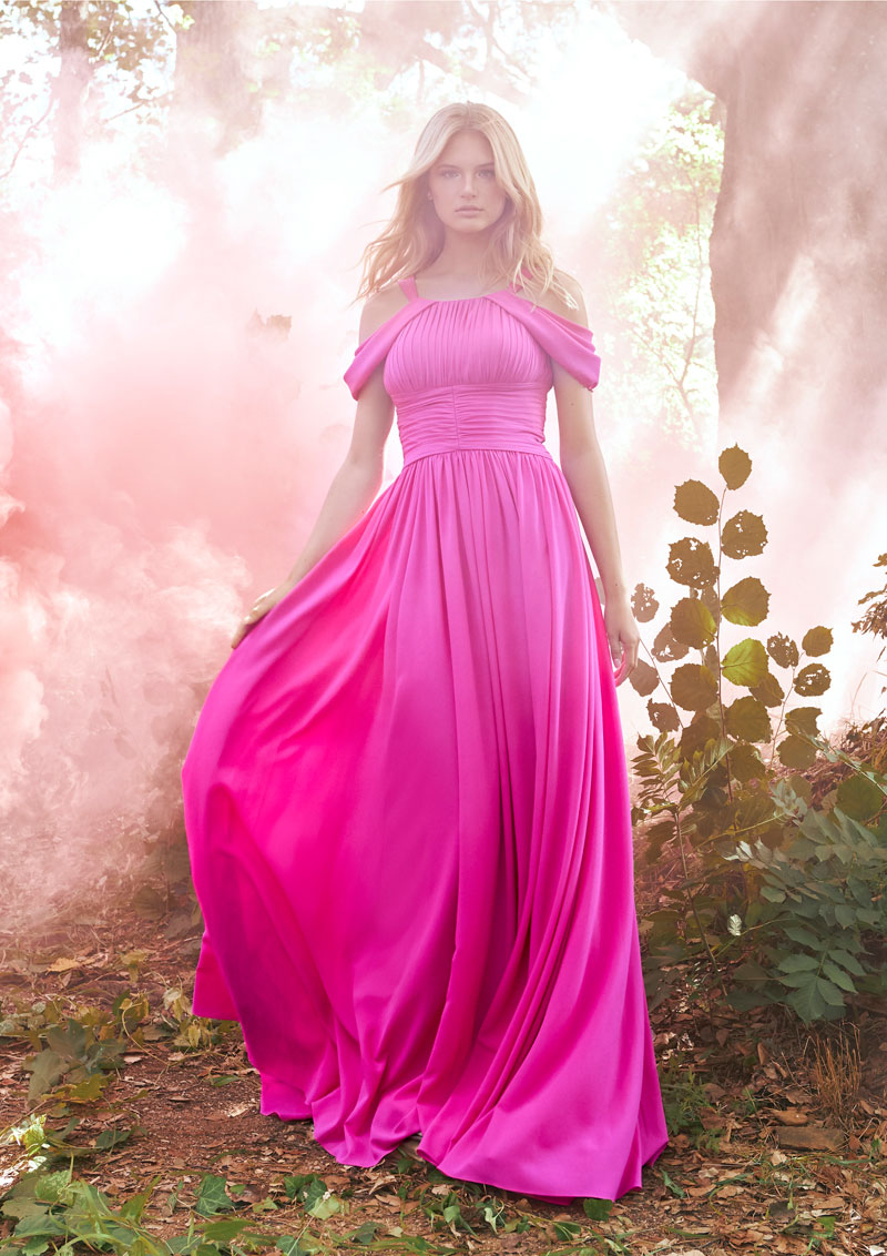  Produto: TD 233, Categoria: Vestidos de Cerimónia, Ano: 2021, Marca Pronovias