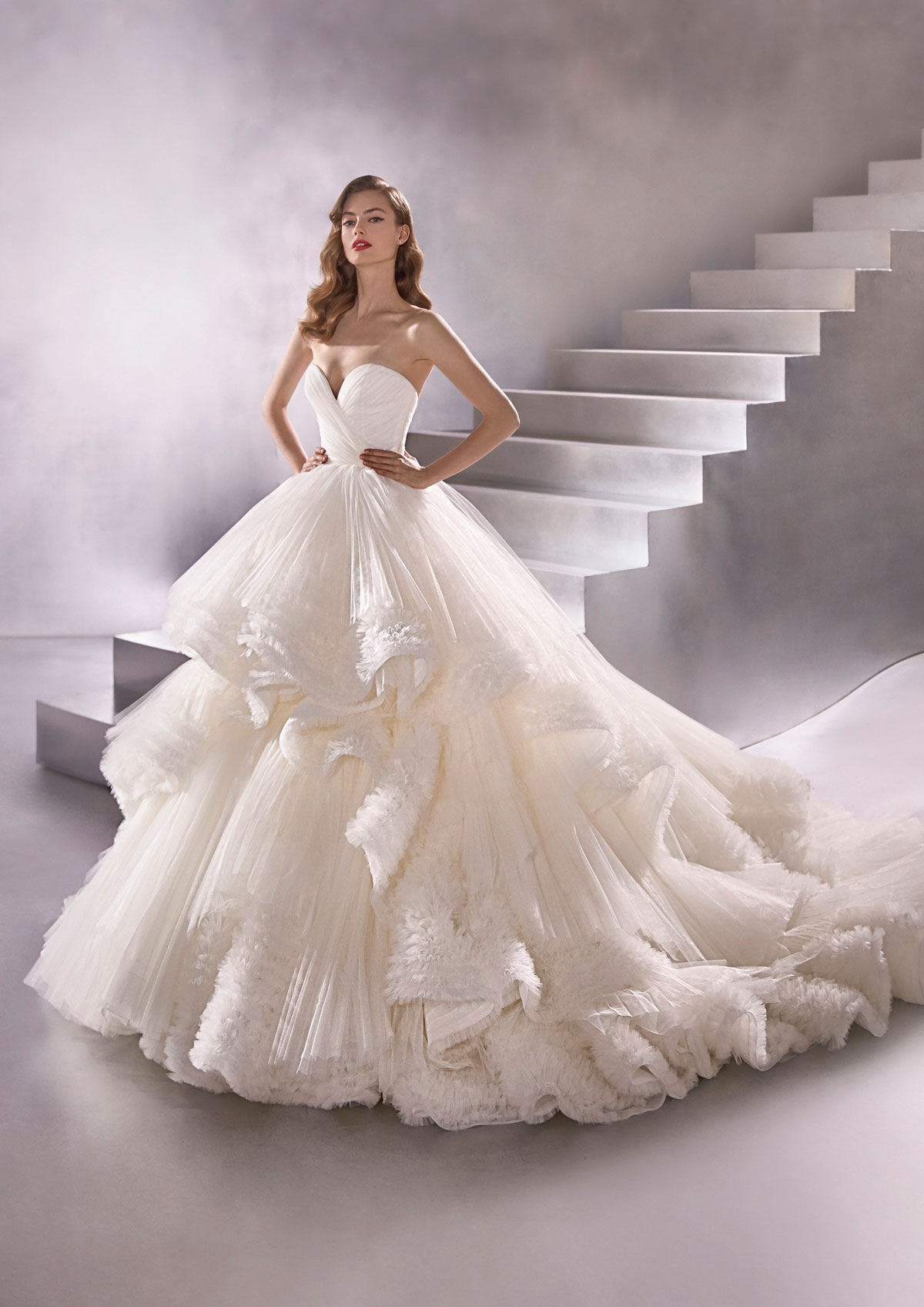 Produto: Earthrise, Categoria: Vestidos de Noiva, Ano: 2020, Marca Pronovias