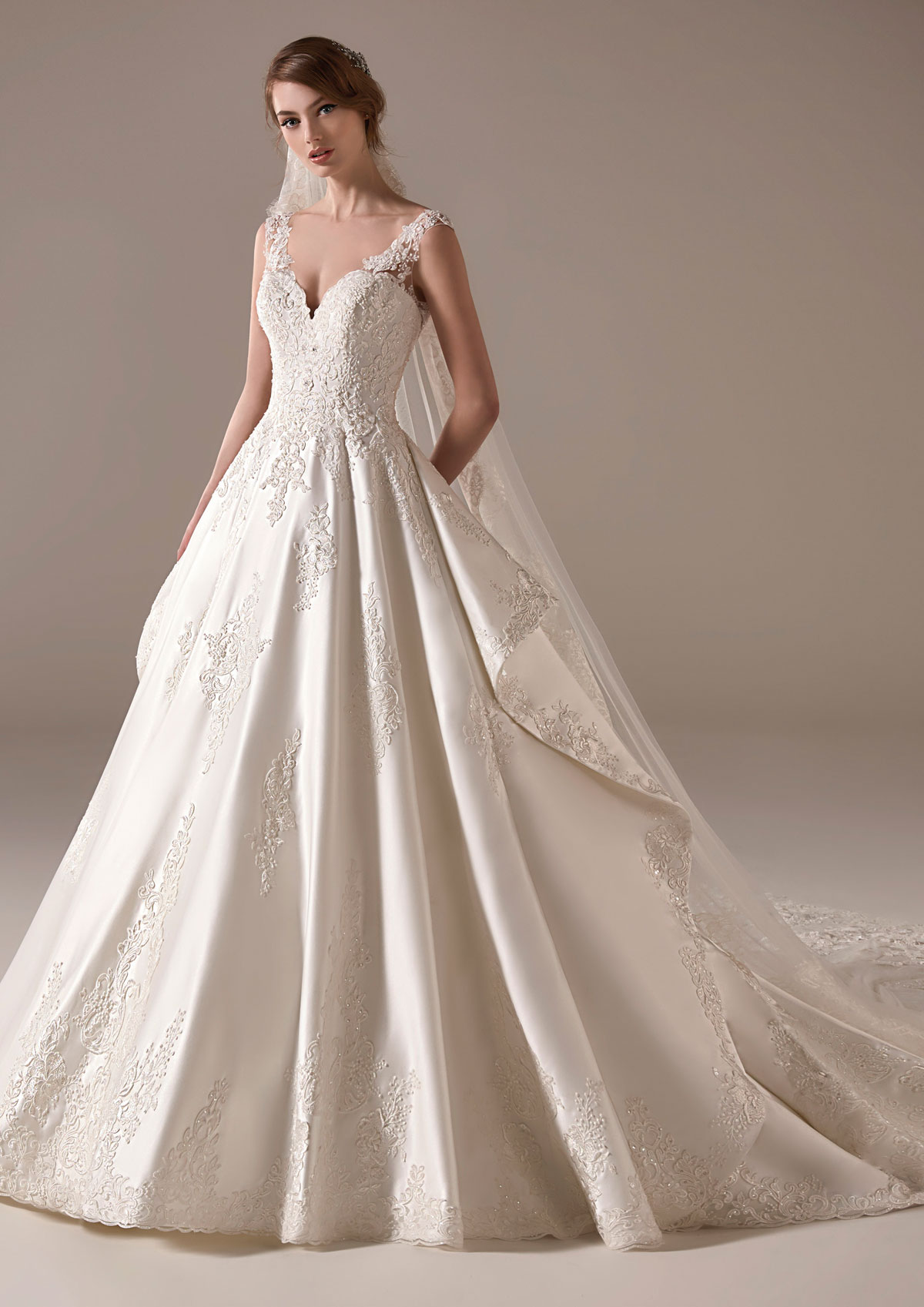  Produto: Elizabeth, Categoria: Vestidos de Noiva, Ano: 2020, Marca Pronovias