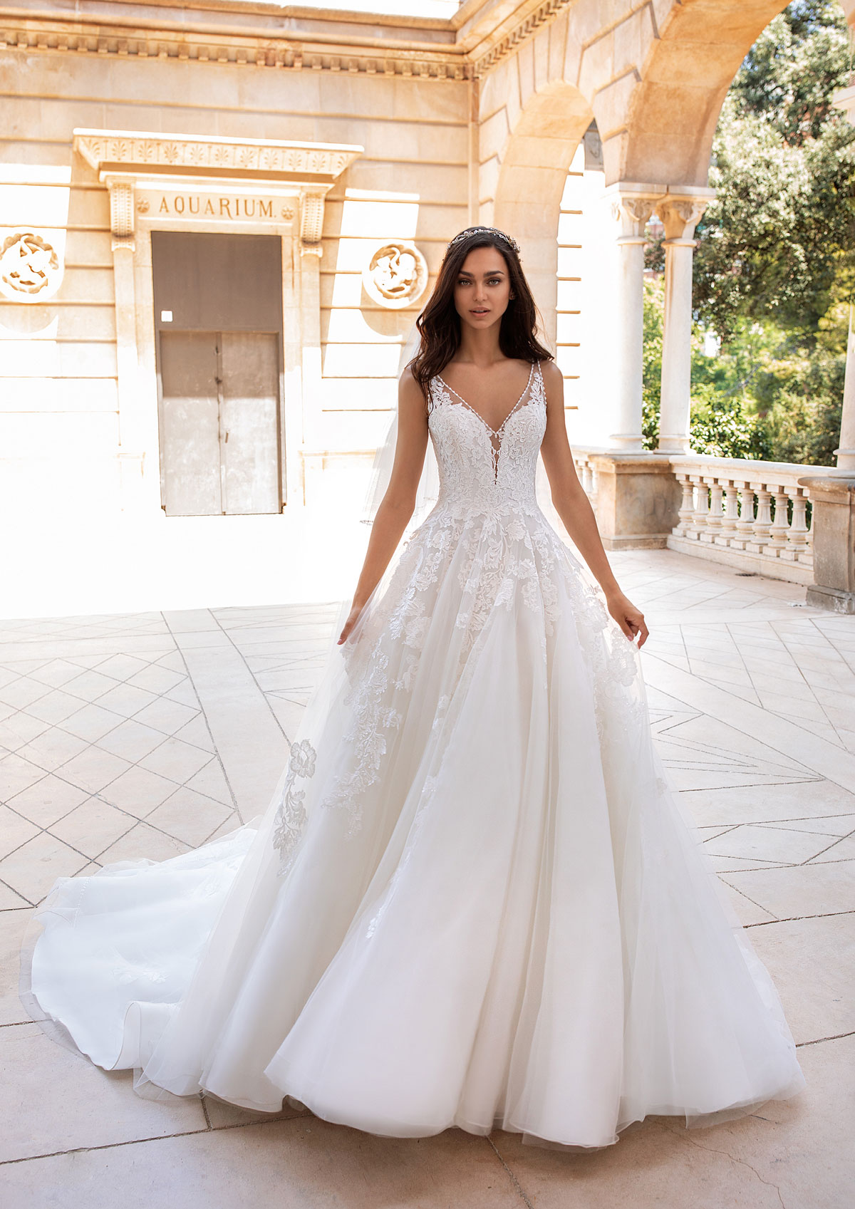  Produto: Elsira, Categoria: Vestidos de Noiva, Ano: 2020, Marca Pronovias