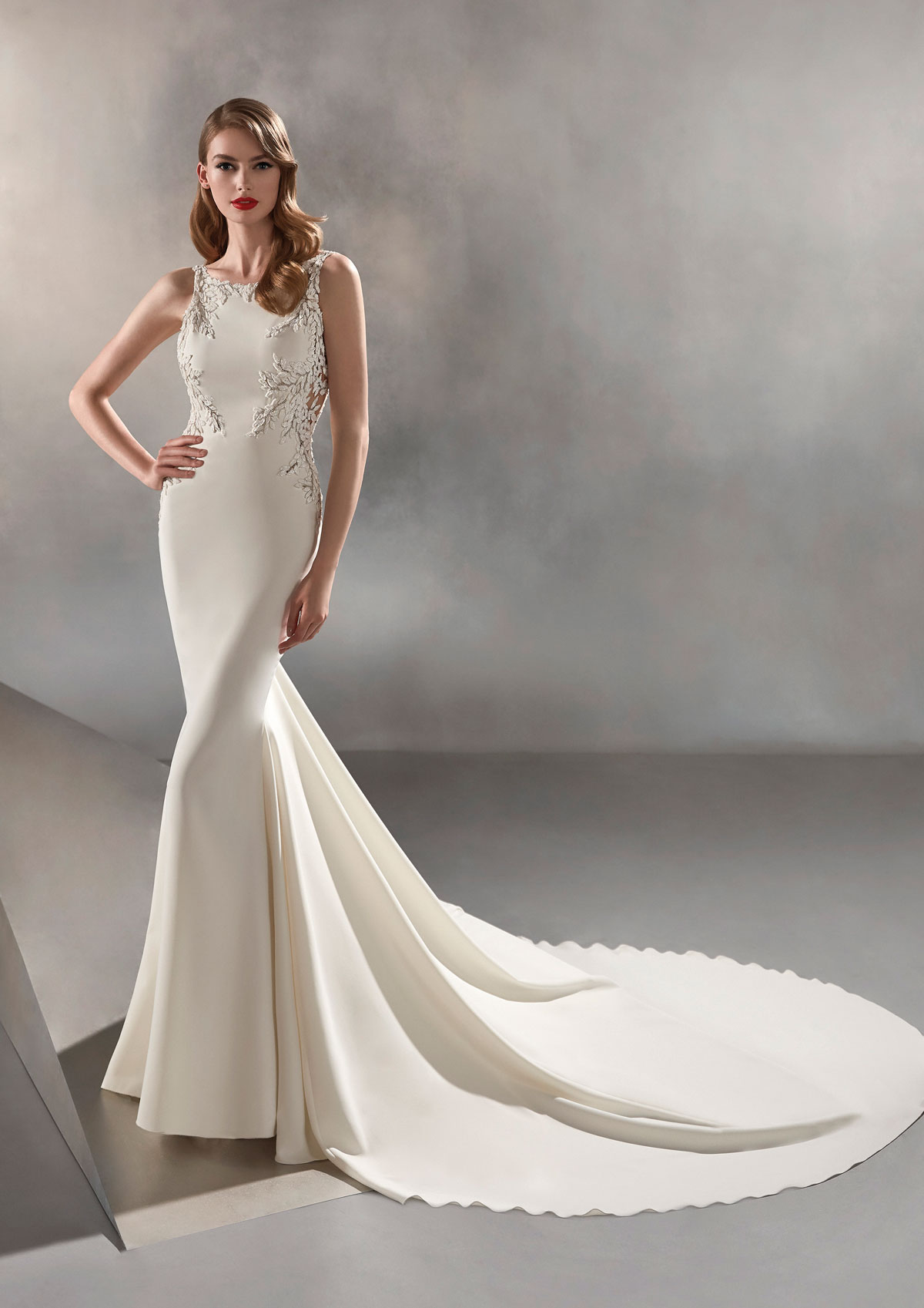  Produto: Hosta, Categoria: Vestidos de Noiva, Ano: 2020, Marca Pronovias