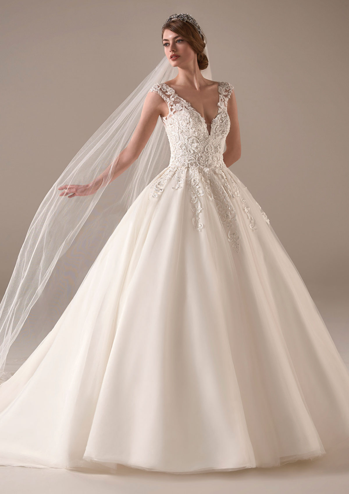  Produto: Indra, Categoria: Vestidos de Noiva, Ano: 2020, Marca Pronovias