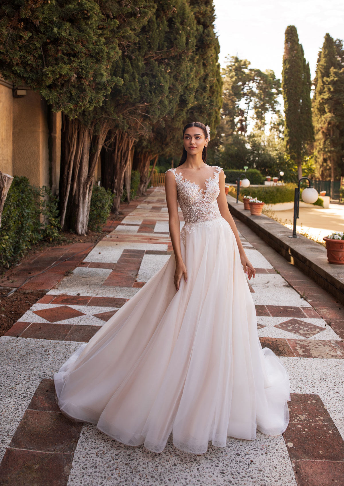  Produto: Io, Categoria: Vestidos de Noiva, Ano: 2020, Marca Pronovias
