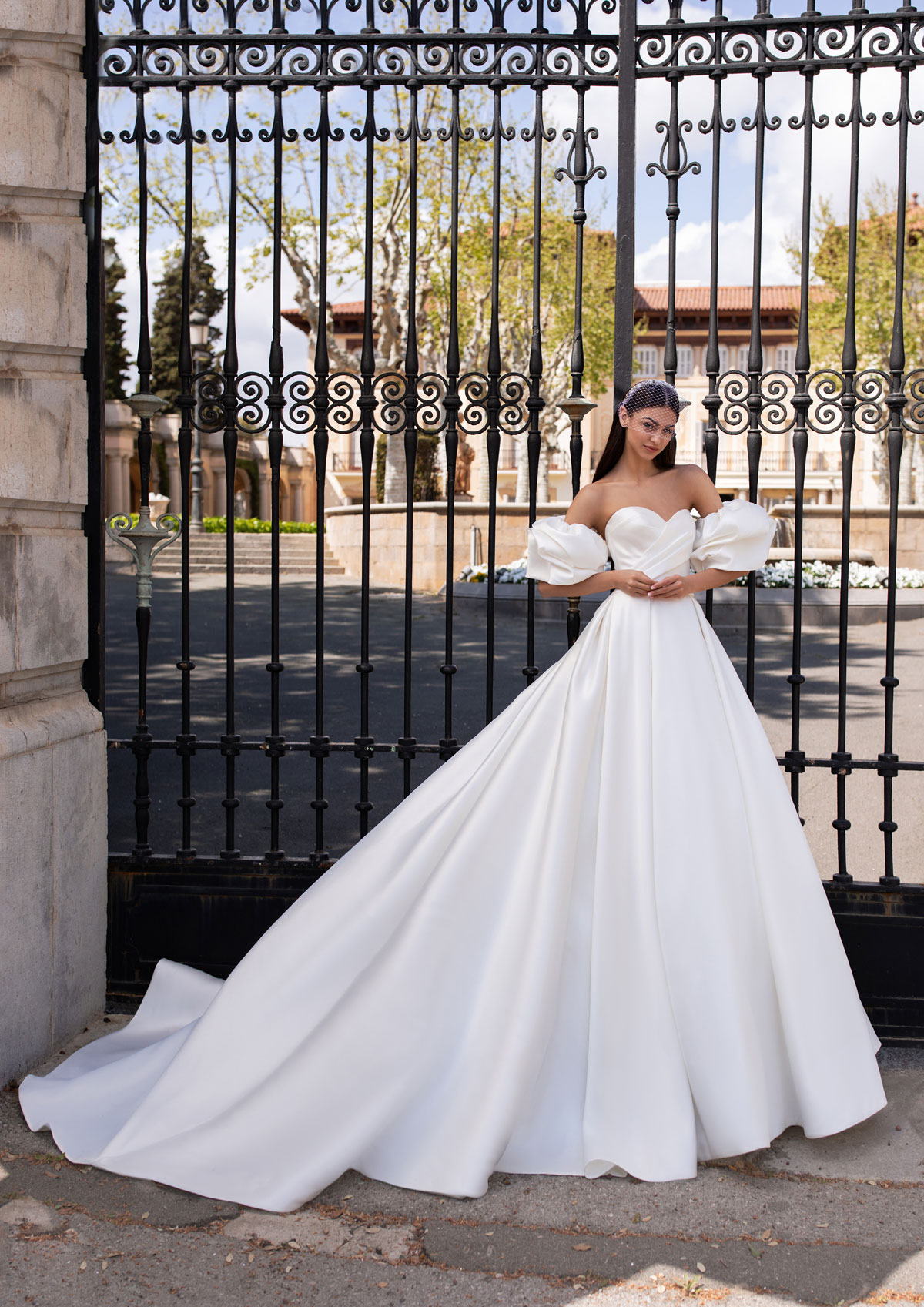  Produto: Ixion, Categoria: Vestidos de Noiva, Ano: 2020, Marca Pronovias