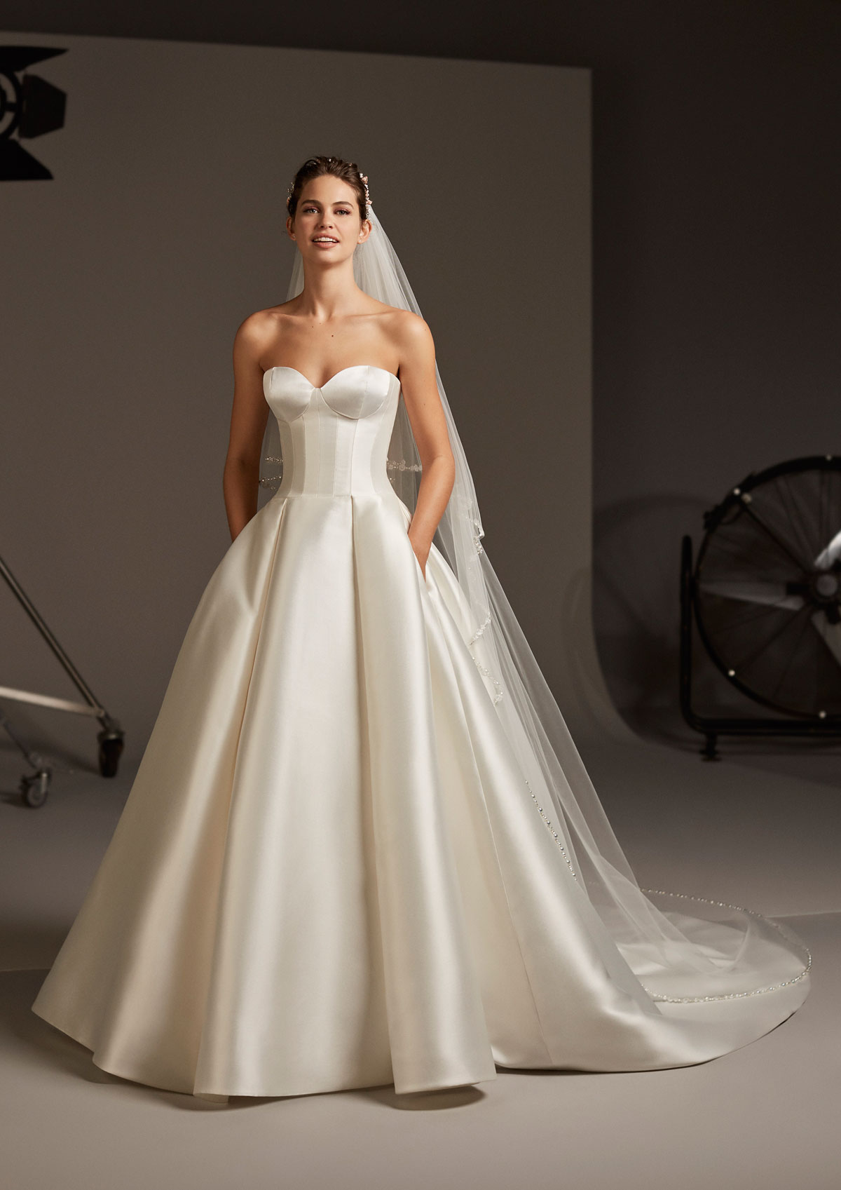  Produto: Pegasus, Categoria: Vestidos de Noiva, Ano: 2020, Marca Pronovias