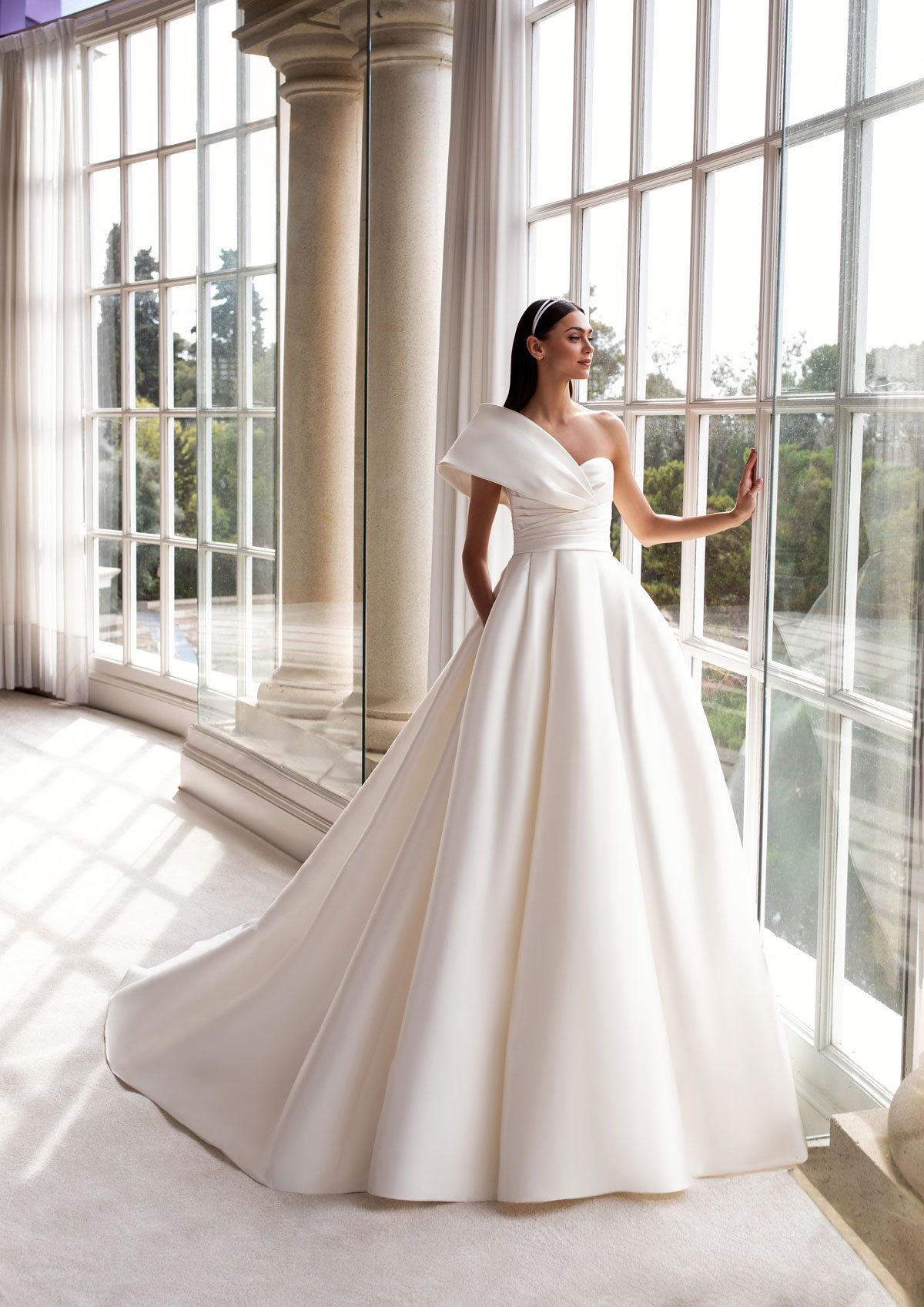  Produto: Sedna, Categoria: Vestidos de Noiva, Ano: 2020, Marca Pronovias