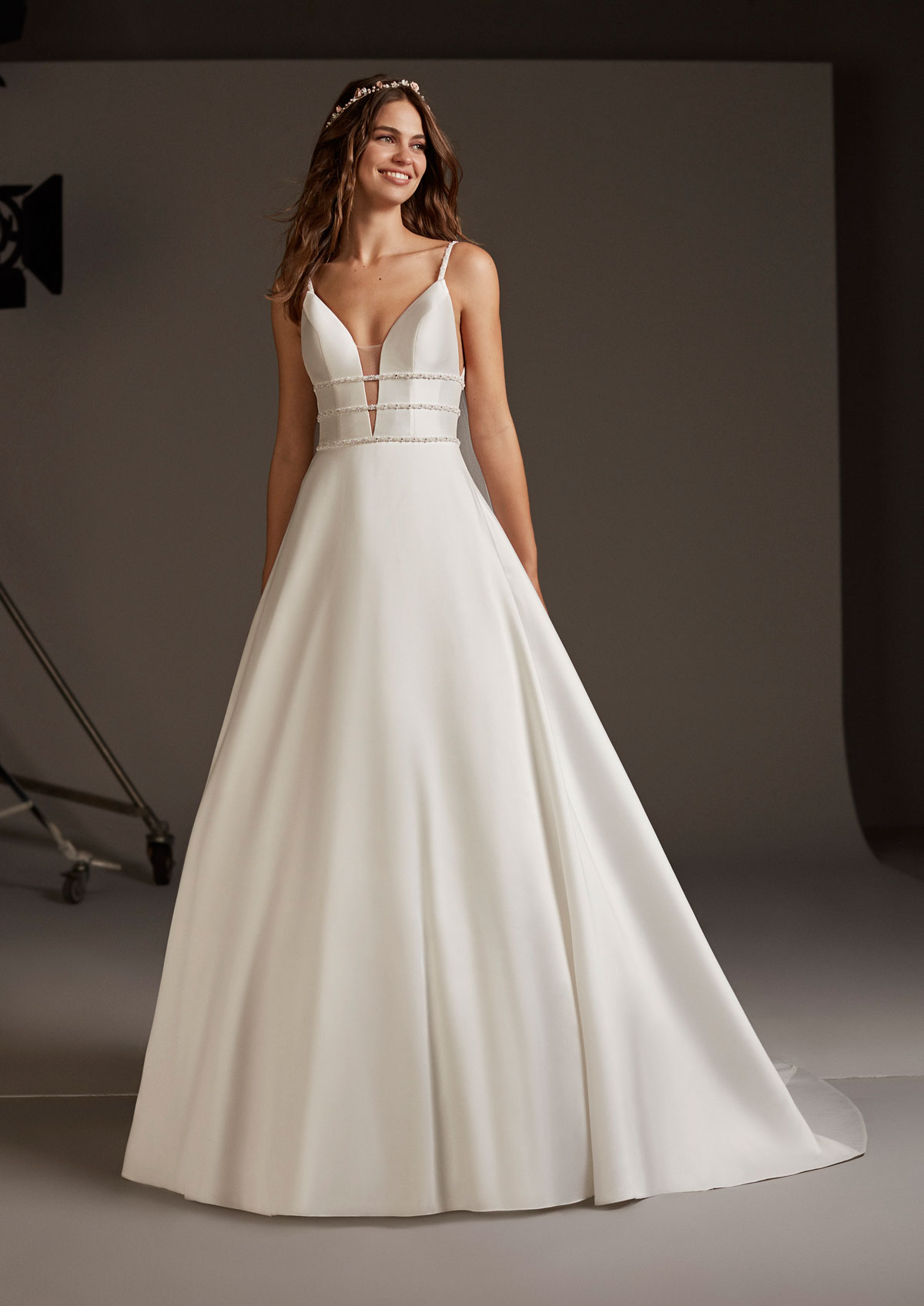  Produto: Serpens, Categoria: Vestidos de Noiva, Ano: 2020, Marca Pronovias