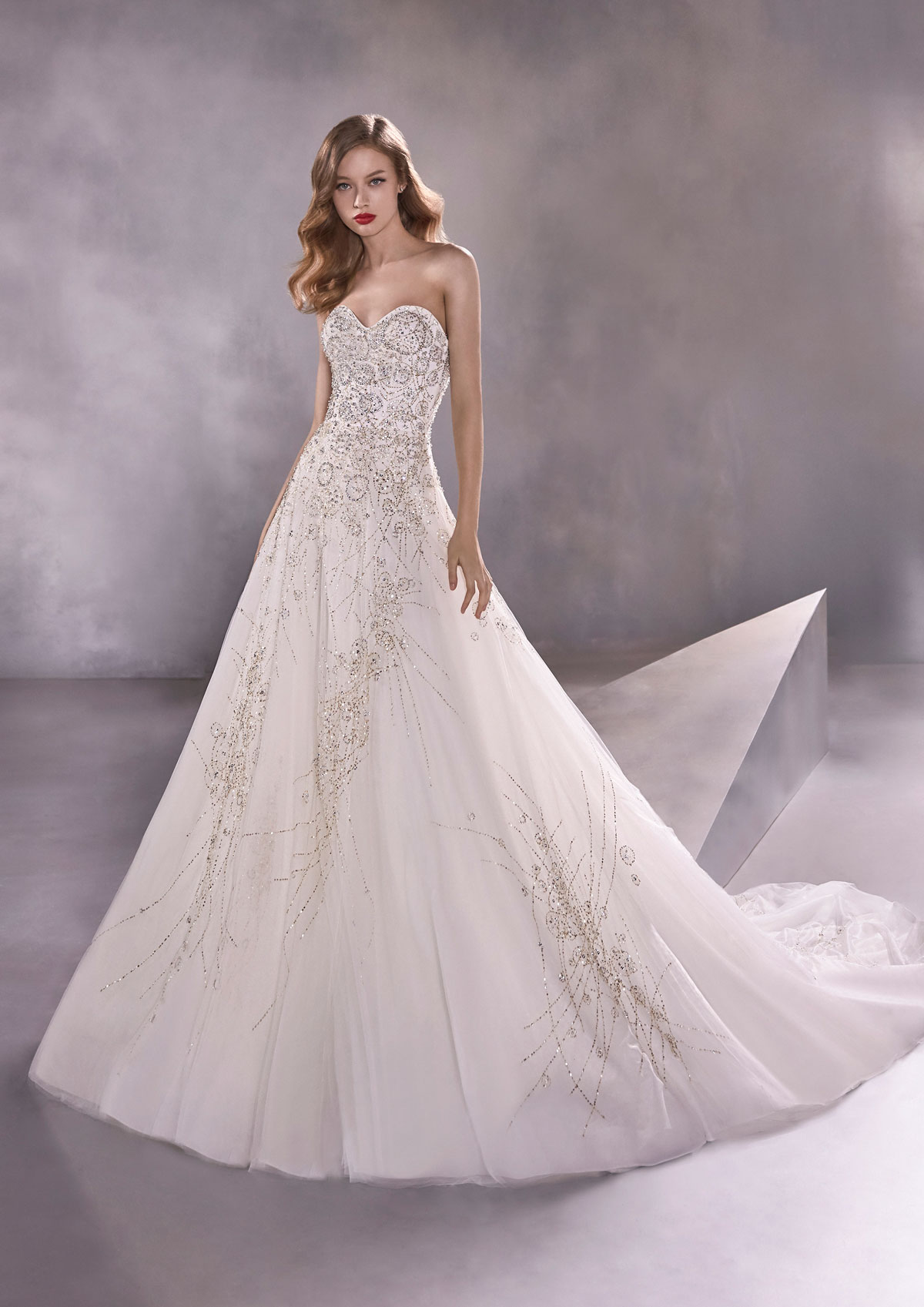  Produto: Starshine, Categoria: Vestidos de Noiva, Ano: 2020, Marca Pronovias