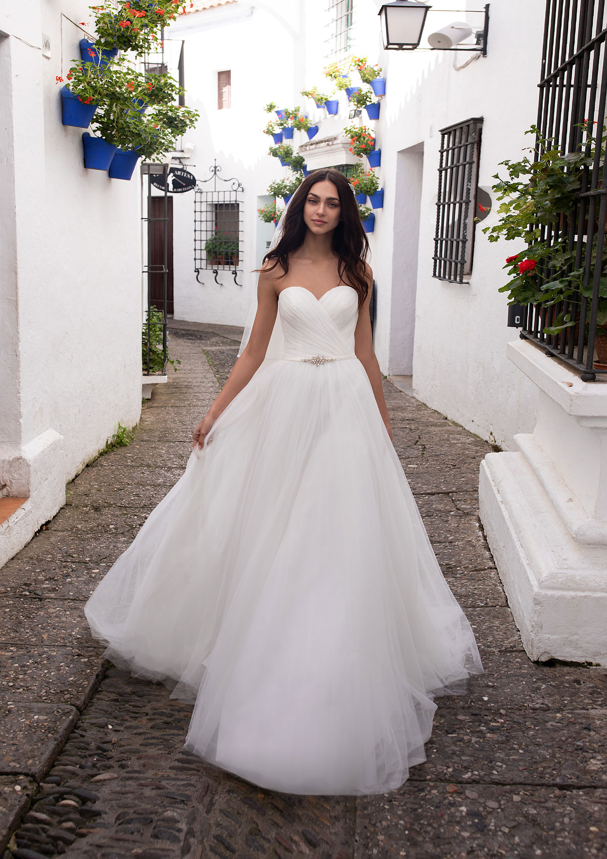  Produto: Themisto, Categoria: Vestidos de Noiva, Ano: 2020, Marca Pronovias
