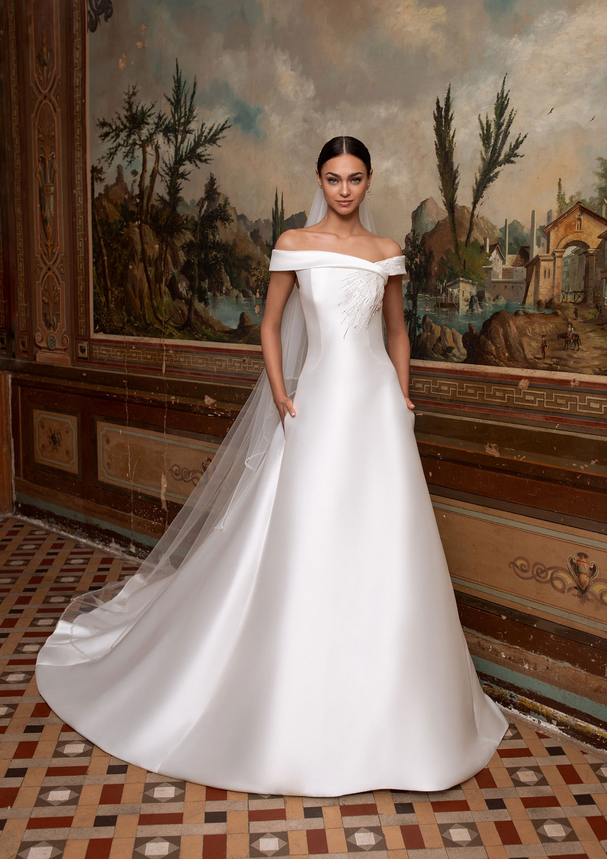  Produto: Tucana, Categoria: Vestidos de Noiva, Ano: 2020, Marca Pronovias