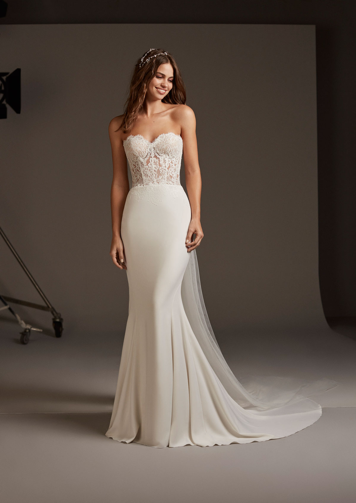  Produto: Vela, Categoria: Vestidos de Noiva, Ano: 2020, Marca Pronovias