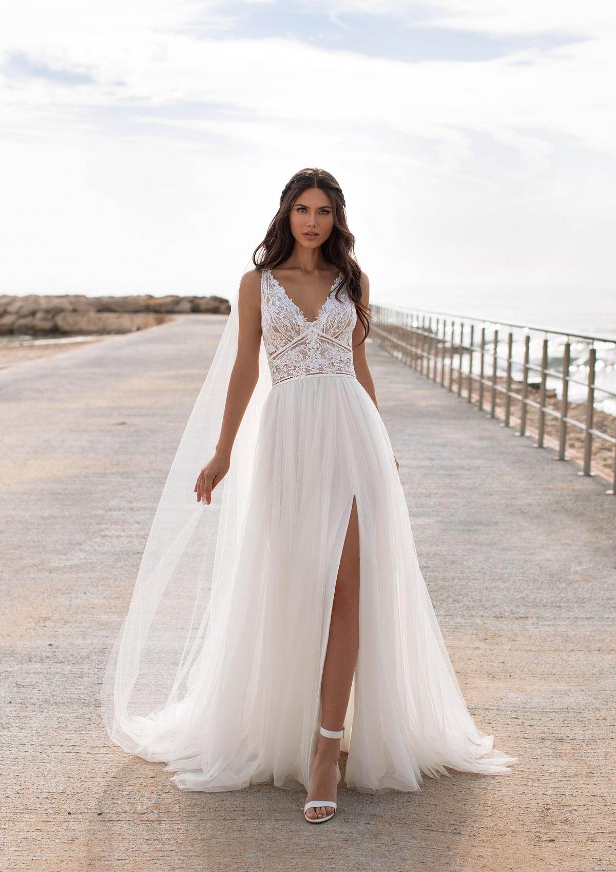  Produto: Charisse, Categoria: Vestidos de Noiva, Ano: 2021, Marca Pronovias