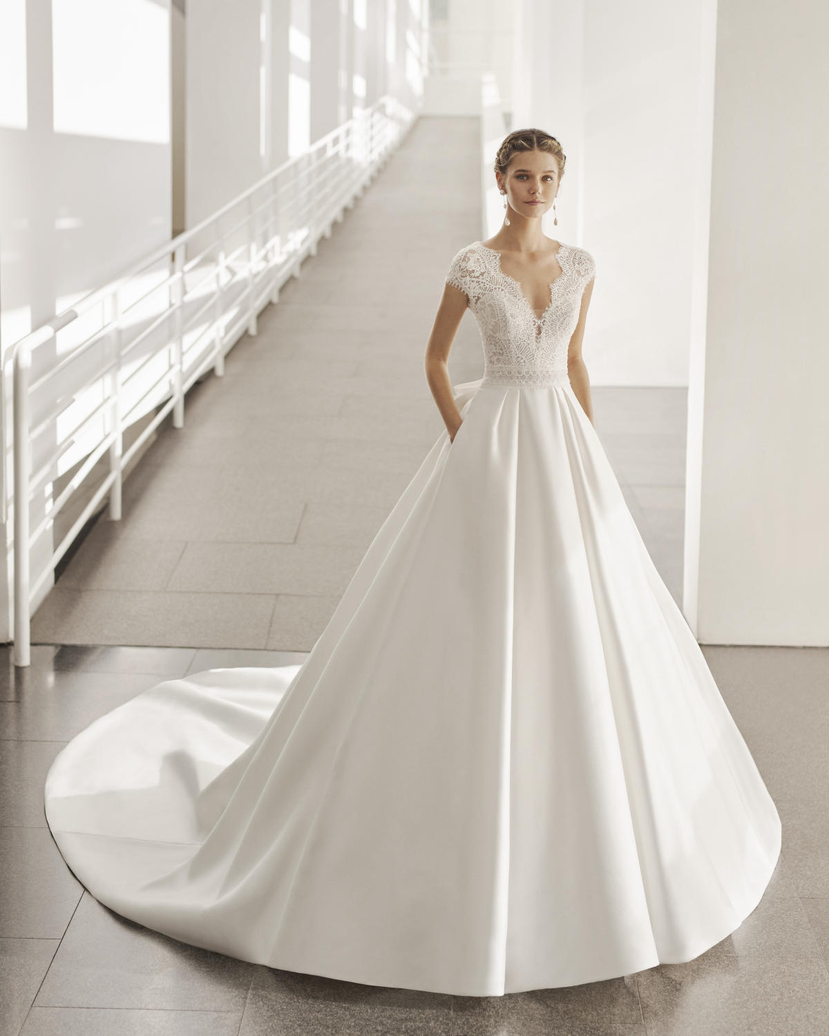  Produto: Nube, Categoria: Vestidos de Noiva, Ano: 2022, Marca Rosa Clará
