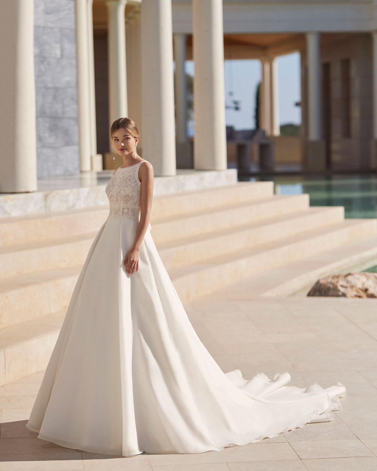  Produto: Vitalia, Categoria: Vestidos de Noiva, Ano: 2023, Marca Rosa Clará