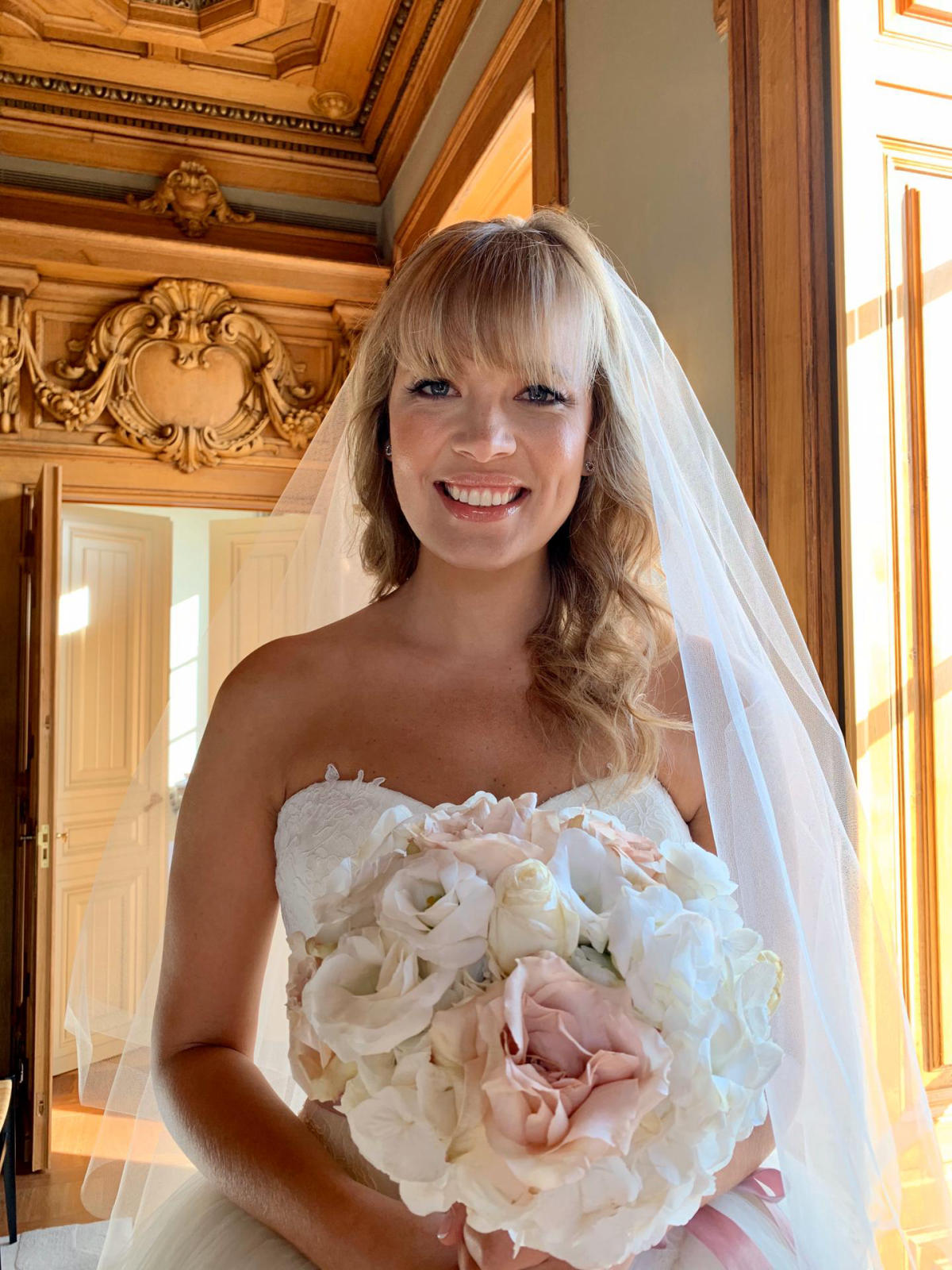 Loja: Leda Maria Paes Bridal Style  e Makeup  - Imagem de Destaque